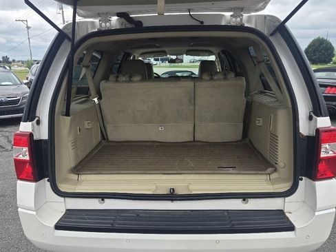 Used 2017 Ford Expedition EL XLT w/ Equipment Group 202A AWD/4WD image 12