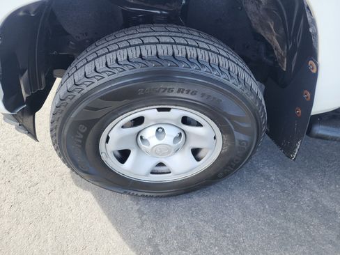 Used 2021 Toyota Tacoma SR image 30