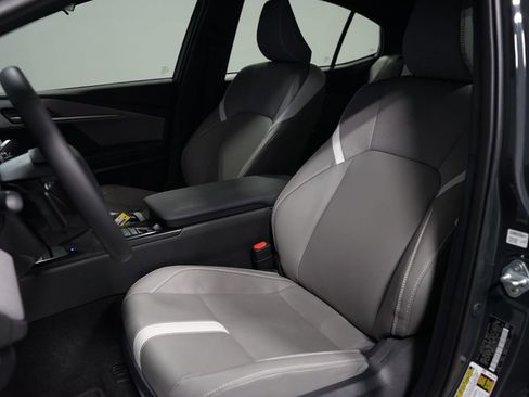 Certified 2025 Toyota Camry SE image 28