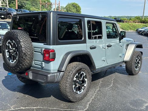 Used 2024 Jeep Wrangler Unlimited Rubicon 4xe w/ Safety Group AWD/4WD image 8