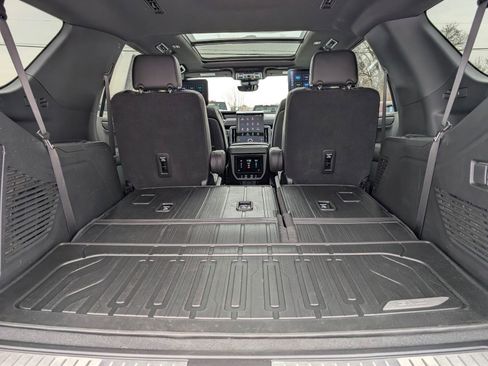 Certified 2025 GMC Yukon AT4 Ultimate w/ LPO, Floor Liner Package image 41