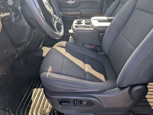 Used 2021 Chevrolet Silverado 2500 LT w/ Z71 Off-Road Package AWD/4WD image 6