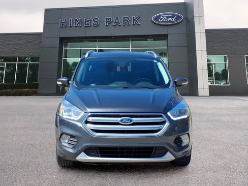 Used 2017 Ford Escape Titanium image 2
