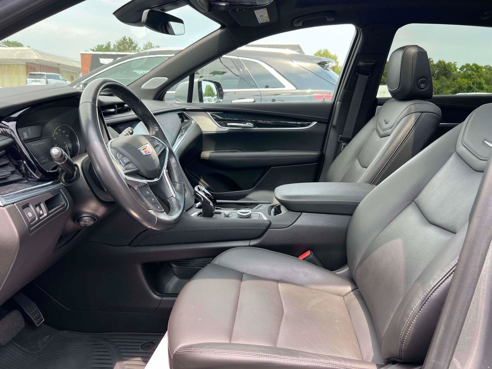 Certified 2024 Cadillac XT5 Premium Luxury AWD/4WD image 13