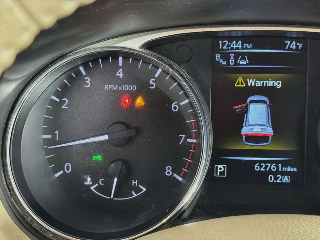 Used 2015 Nissan Rogue SL AWD/4WD image 13
