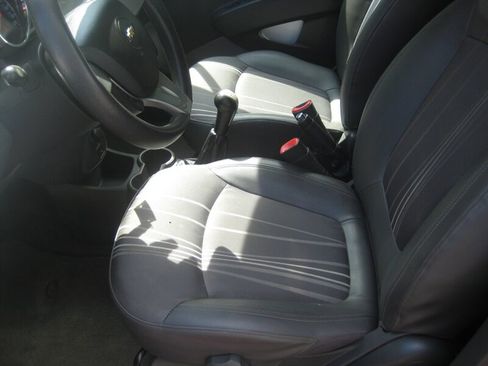 Used 2014 Chevrolet Spark LT image 23