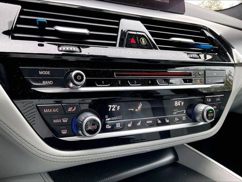 Used 2019 BMW M5 w/ Executive Package image 32