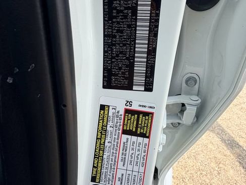 Used 2025 Toyota Camry SE FWD image 29