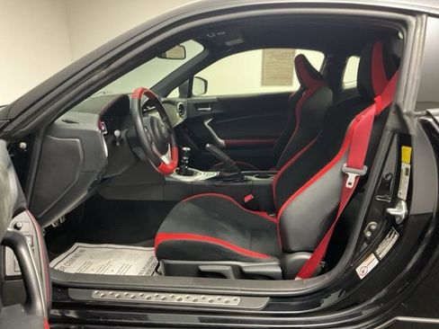 Used 2019 Toyota 86 TRD SE image 13