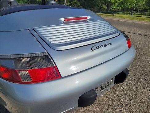 Used 2000 Porsche 911 Cabriolet image 25