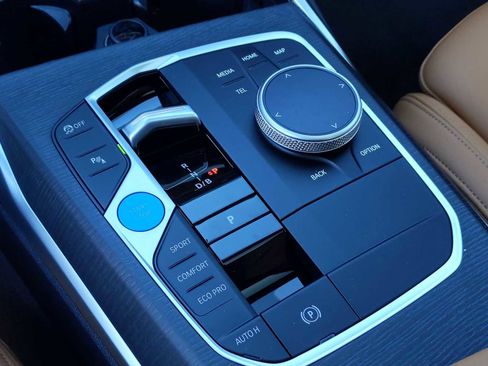 Used 2025 BMW i4 eDrive40 w/ Premium Package image 34