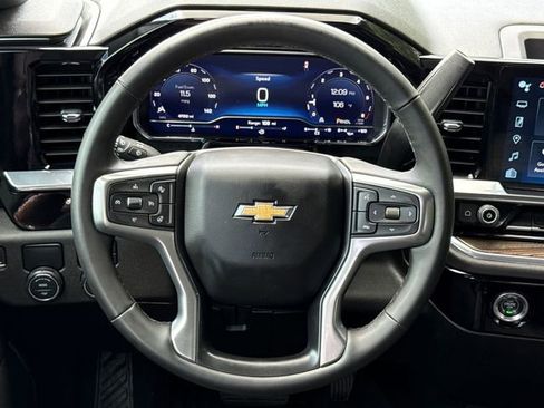 Used 2024 Chevrolet Silverado 1500 LT RWD image 15
