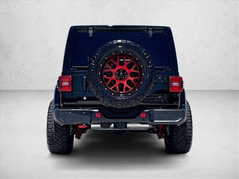 Used 2019 Jeep Wrangler Unlimited Sahara w/ Quick Order Package 24M Moab AWD/4WD image 4