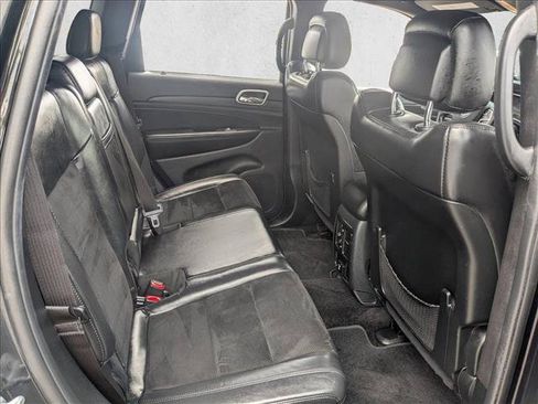 Used 2018 Jeep Grand Cherokee Altitude AWD/4WD image 21