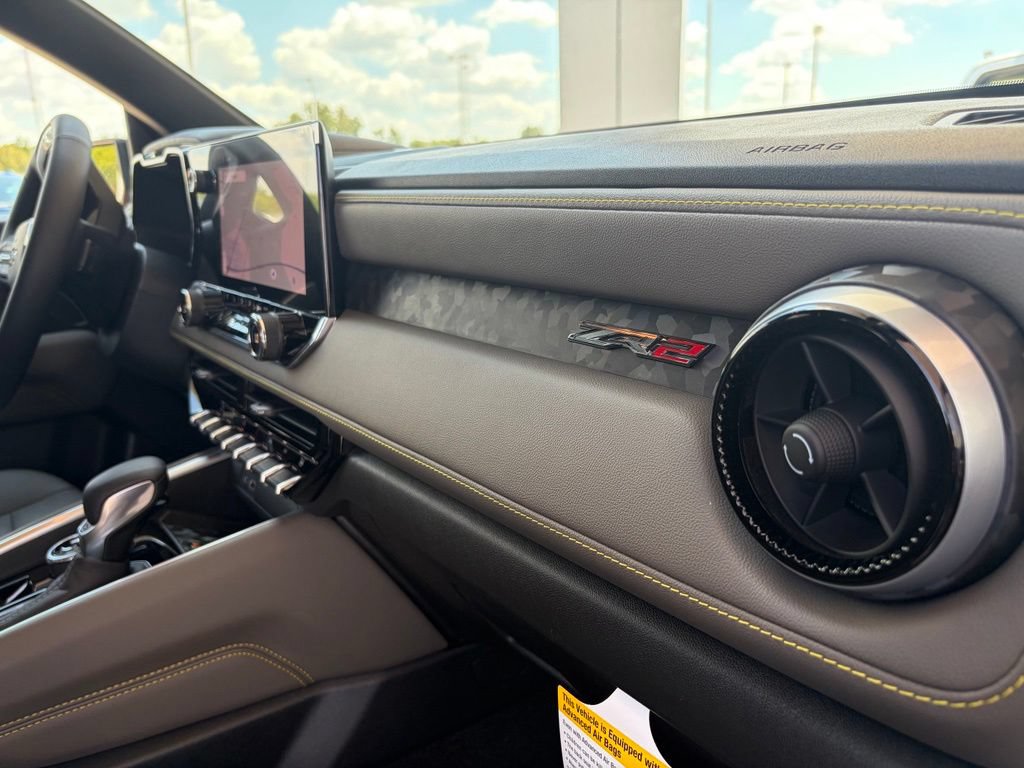 New 2026 Chevrolet Colorado ZR2 w/ Technology Package AWD/4WD image 19