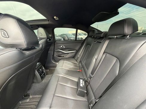 Certified 2025 BMW 330i Sedan w/ M Sport Package RWD image 8
