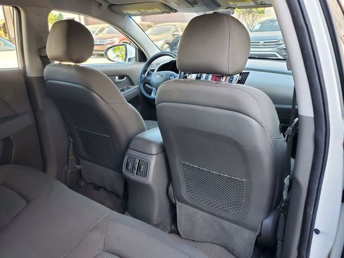 Used 2016 Kia Sportage LX FWD image 29