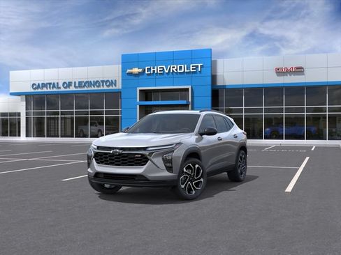 New 2026 Chevrolet Trax RS w/ Sunroof Package FWD image 8