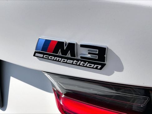 Used 2025 BMW M3 Competition w/ Executive Package AWD/4WD image 8