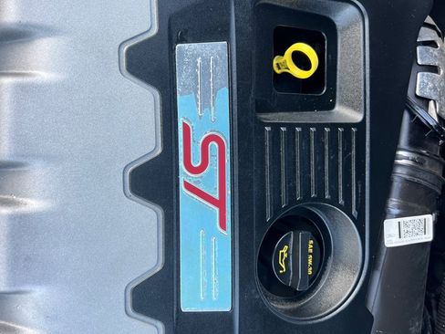 Used 2017 Ford Focus ST w/ Equipment Group 402A image 45