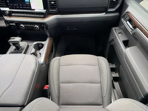 Used 2025 GMC Sierra 1500 Elevation w/ X31 Off-Road Package AWD/4WD image 14