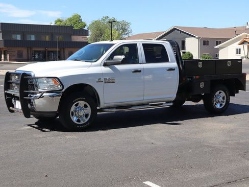 Used 2018 RAM 3500 Tradesman w/ Chrome Appearance Group AWD/4WD image 10