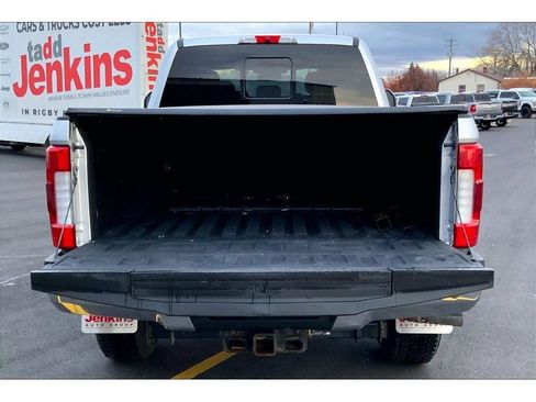 Used 2017 Ford F350 Lariat w/ Lariat Ultimate Package image 11