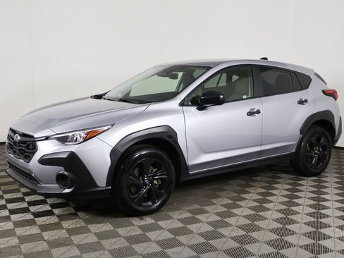 Used 2024 Subaru Crosstrek 2.0i AWD/4WD image 5