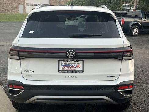 New 2025 Volkswagen Taos SEL image 6