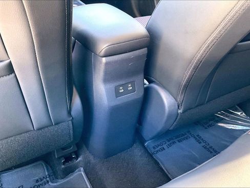 Used 2025 Nissan Kicks SR image 33