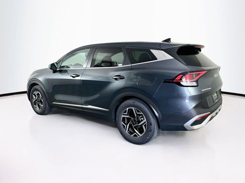 Used 2025 Kia Sportage LX FWD image 5