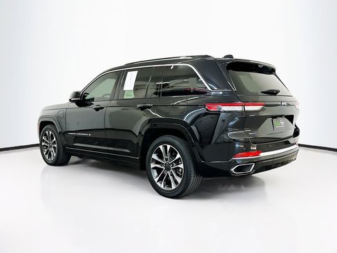 Used 2023 Jeep Grand Cherokee Overland w/ Luxury Tech Group IV image 5