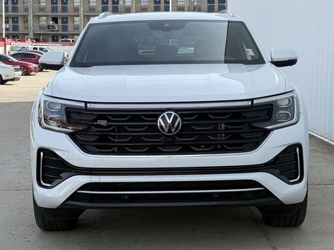 Used 2024 Volkswagen Atlas Cross Sport SEL Premium R-Line image 8