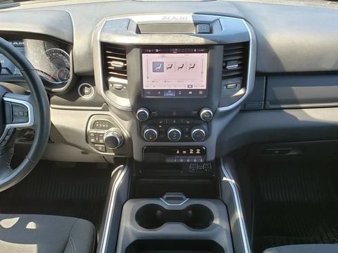 Used 2022 RAM 1500 Big Horn AWD/4WD image 13