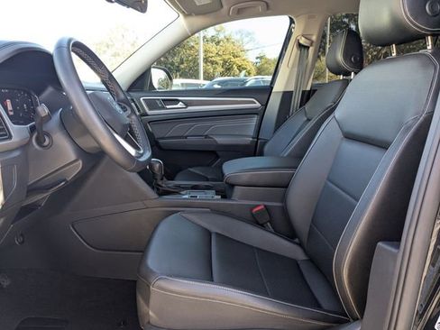 Used 2023 Volkswagen Atlas SE image 27