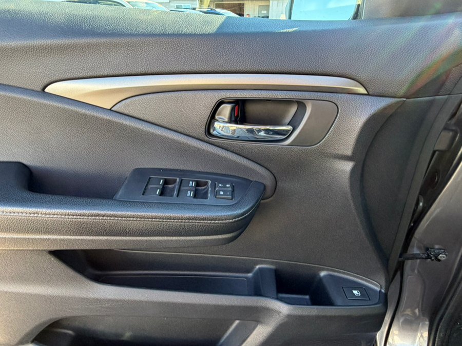 Used 2019 Honda Ridgeline RTL-T image 12