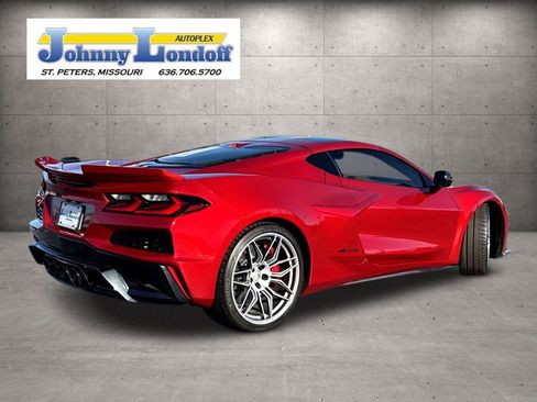 Used 2023 Chevrolet Corvette Z06 w/ Engine Appearance Package image 2