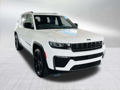 New 2026 Jeep Grand Cherokee Limited w/ Limited Altitude Package