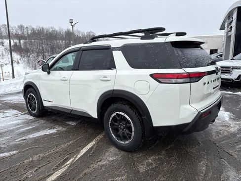 Certified 2023 Nissan Pathfinder Rock Creek image 3