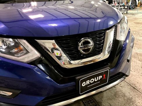 Used 2018 Nissan Rogue SL AWD/4WD image 28