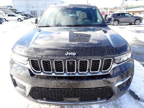 New 2025 Jeep Grand Cherokee Limited w/ Luxury Tech Group II image 10