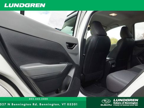 Used 2024 Subaru Crosstrek 2.0i Premium image 17