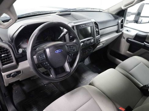 Used 2020 Ford F350 XL w/ STX Appearance Package image 4