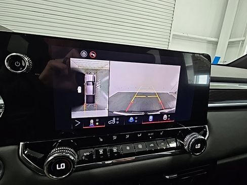 New 2026 GMC Canyon Elevation w/ Convenience Package image 18