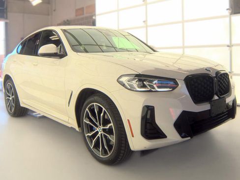 Used 2022 BMW X4 xDrive30i w/ Premium Package Essential AWD/4WD image 2