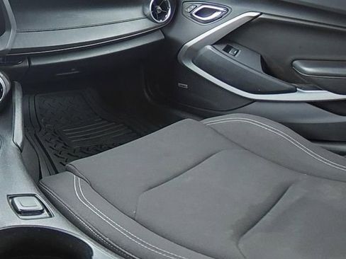 Used 2017 Chevrolet Camaro LT w/ Technology Package image 21