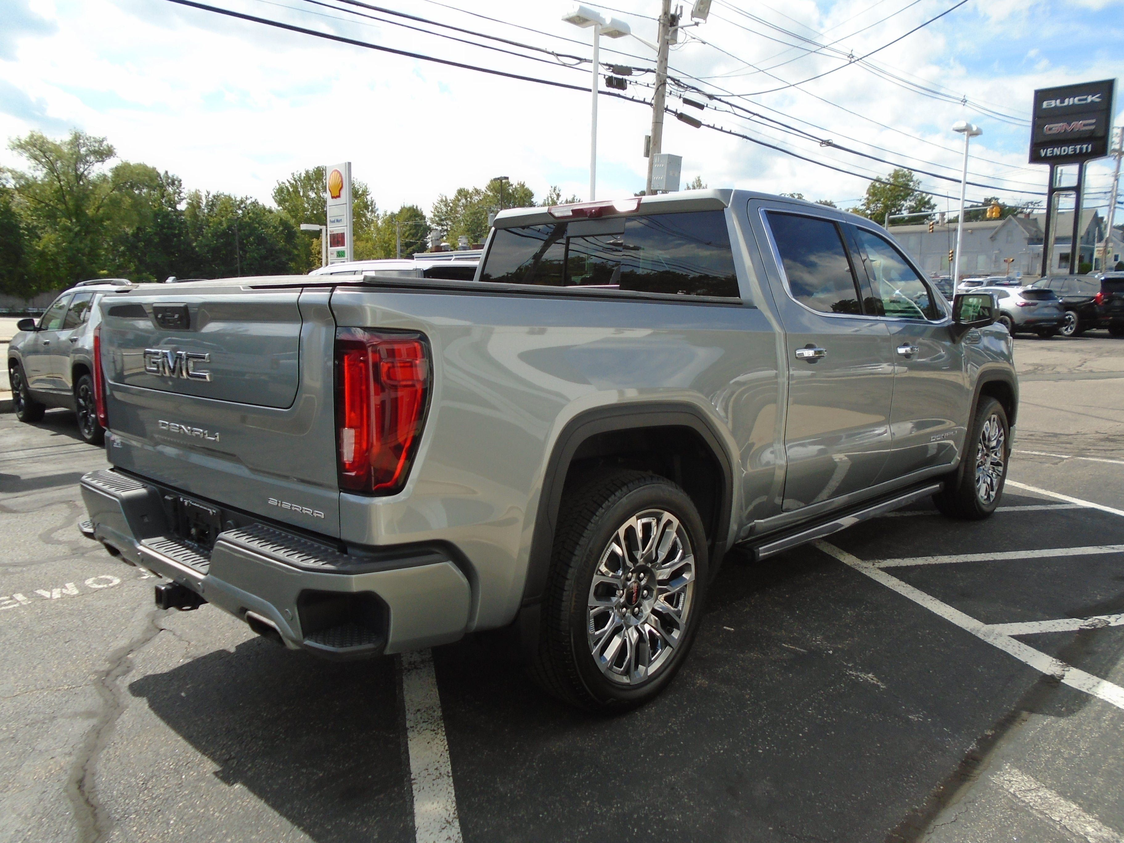 Certified 2025 GMC Sierra 1500 Denali Ultimate AWD/4WD image 7