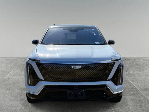 New 2026 Cadillac Vistiq Luxury image 7