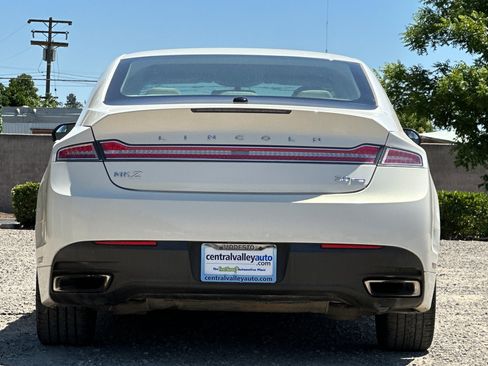 Used 2013 Lincoln MKZ FWD image 5
