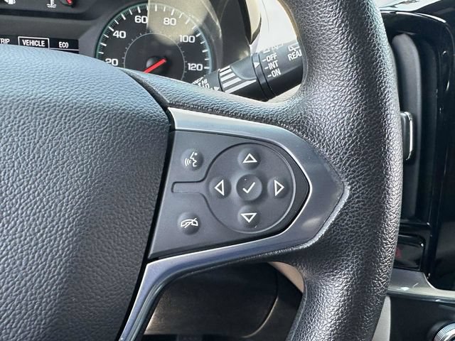 Used 2023 Chevrolet Traverse LS FWD image 12